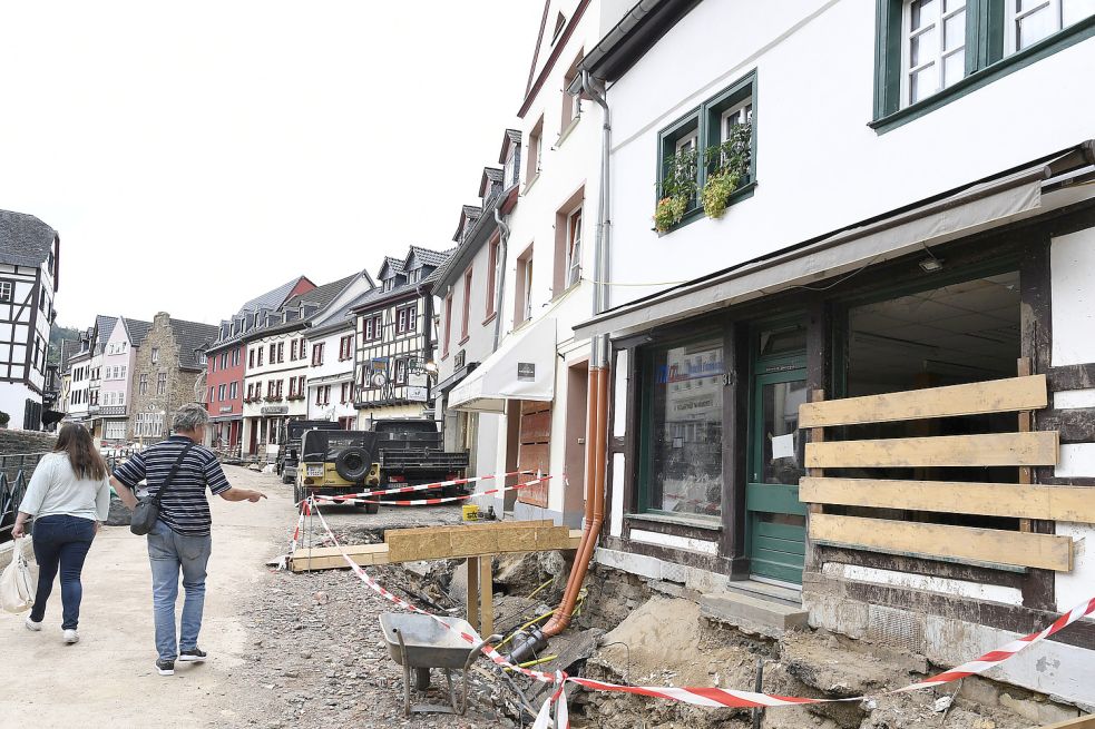 Bad Münstereifel: Nach der Hochwasserkatastrophe läuft der Wiederaufbau. Foto: Roberto Pfeil