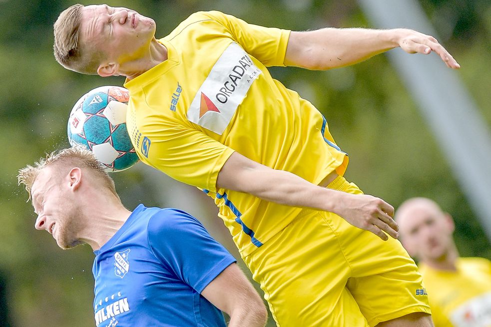 Großen Einsatz zeigte der VfL Germania Leer gegen Werlte. Doch am Ende stand die dritte Niederlage im dritten Spiel. Foto: Ortgies