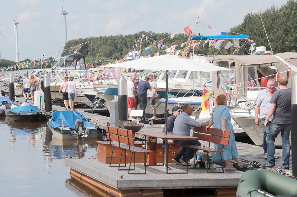 Reger Betrieb herrschte beim WSC Soeste beim Tag des offenen Steges. Foto: Passmann