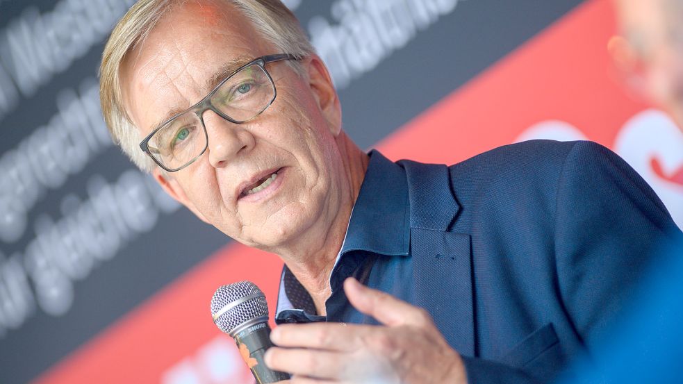 Dietmar Bartsch, Fraktionsvorsitzende der Linken im Bundestag, verteidigt den außenpolitischen Kurs seiner Partei. Foto: Klaus-Dietmar Gabbert/dpa