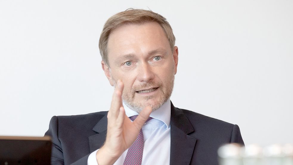 Findet ein Bündnis mit SPD und Grünen „nicht attraktiv“: FDP-Chef Christian Lindner im Gespräch mit unserer Redaktion. Foto: Foto: Jörn Martens