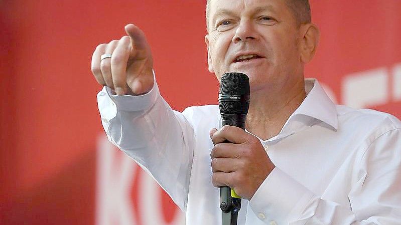 Kanzlerkandidat Olaf Scholz und die SPD liegen nun bei 25 Prozent. Foto: Swen Pförtner/dpa