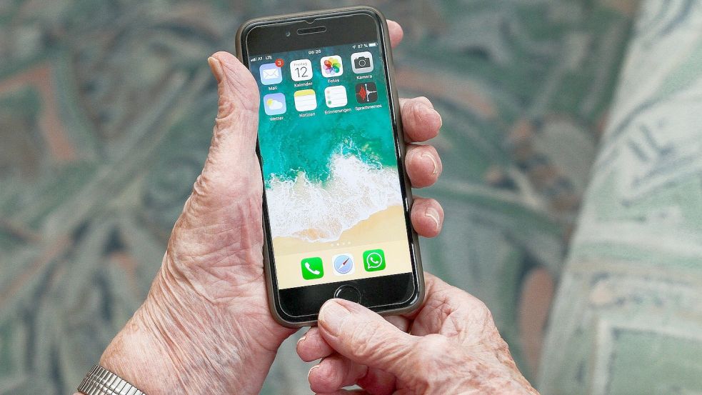 Gerade ältere Mitbürger sind das Ziel von Betrügern, die mit Schockanrufen versuchen, die Senioren dazu zu bewegen, ihnen Geld auszuhändigen. Foto: Pixabay