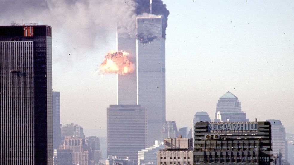 Demütigung einer Weltmacht: Islamistische Terroristen steuern am 11. September 2001 Flugzeuge in die Zwillingstürme des New Yorker World Trade Centers. Foto: Seth McAllister/AFP