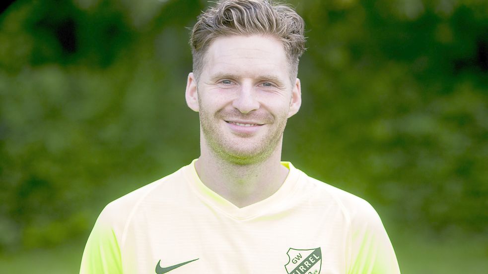 Reinhard Grotlüschen traf per Heber zum zwischenzeitlichen 1:3. Foto: Doden