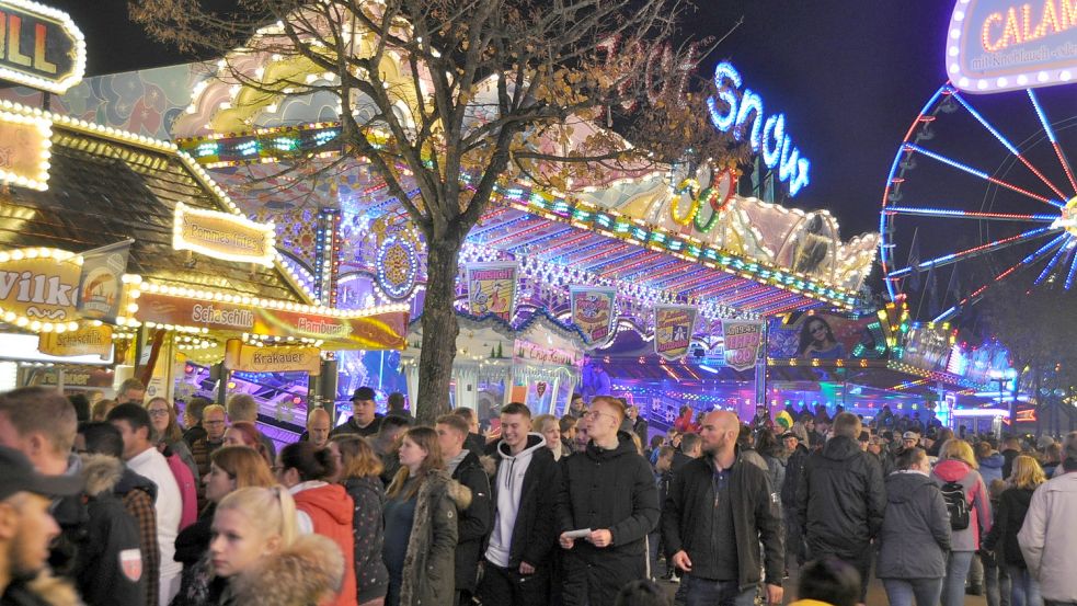 So viele Menschen dicht an dicht wie beim Gallimarkt wird es in diesem Jahr nicht geben. Stattdessen ist ein Bliedepark geplant. Foto: Wolters/Archiv