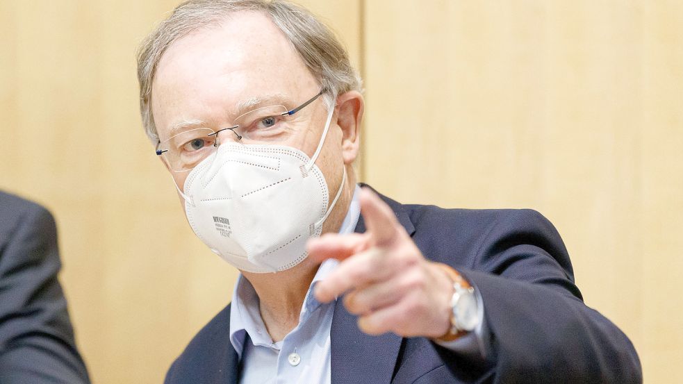 Er sagt, wie Niedersachsen durch die vierte Corona-Welle steuern will: Ministerpräsident Stephan Weil (SPD).m Foto: Michael Matthey via www.imago-images.de