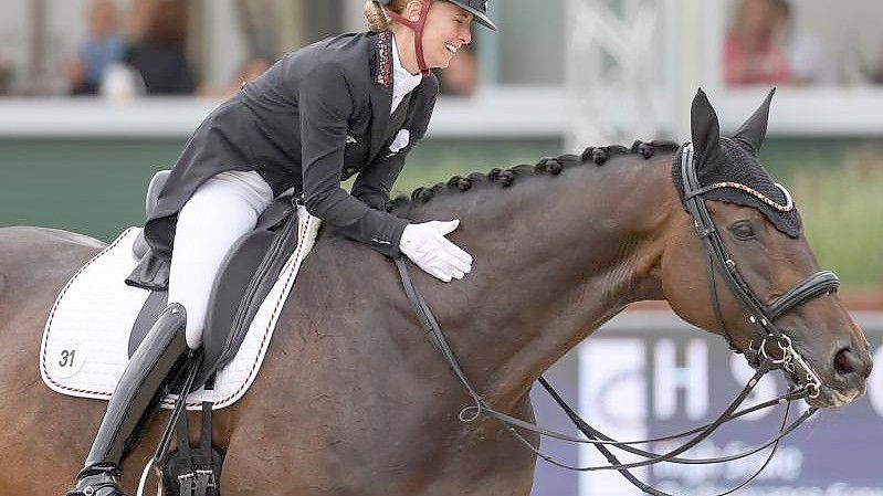 Zugpferd beim CHIO in Aachen: Jessica von Bredow-Werndl. Foto: Friso Gentsch/dpa