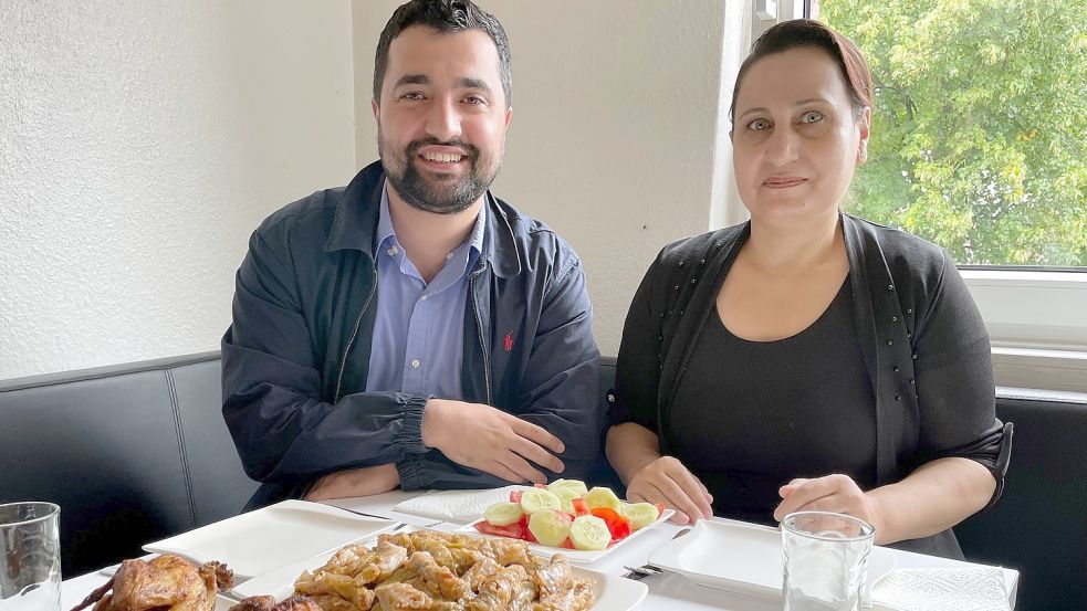 Ferhat Asi und seine Mutter Azize haben eine besondere Beziehung zueinander. Foto: Nording
