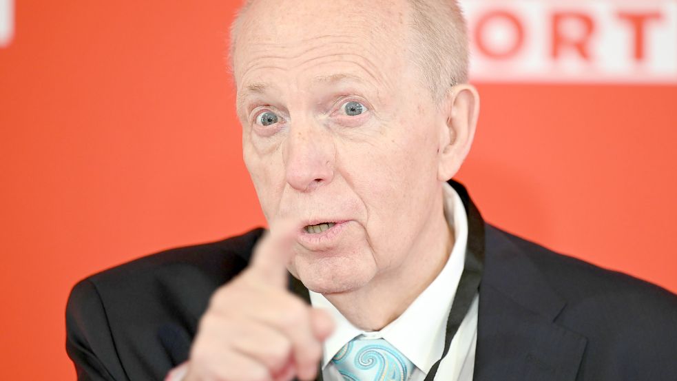 Reiner Calmund ist für klare Worte und Unterhaltung bekannt. Foto: Arne Dedert/dpa