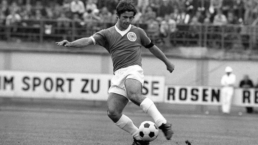 Gerd Müller im Jahr 1969 am Ball. Foto: imago images/Sven Simon