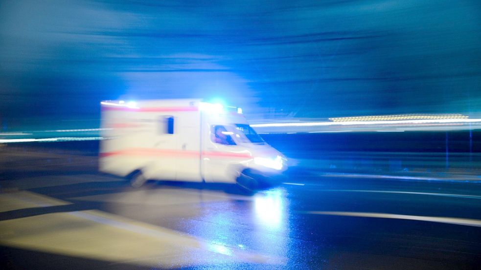 Eine 81-jährige Bremerin hat sich bei einem Unfall vor der eigenen Garage so schwer verletzt, dass sie wenig später starb. Foto: Lukas Schulze/dpa