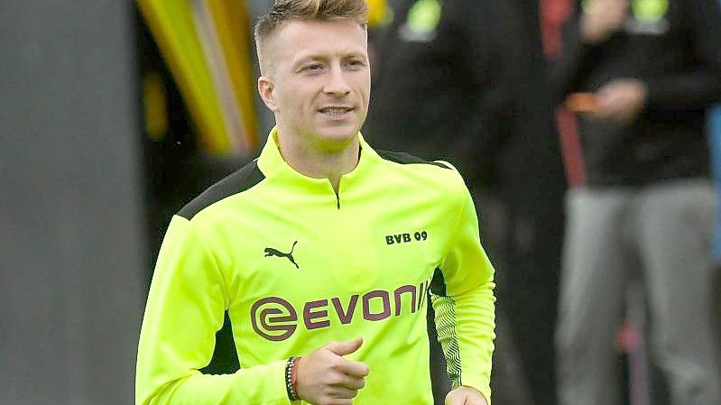 Steht gegen Sporting Lissabon in den BVB-Startelf: Kapitän Marco Reus. Foto: Bernd Thissen/dpa