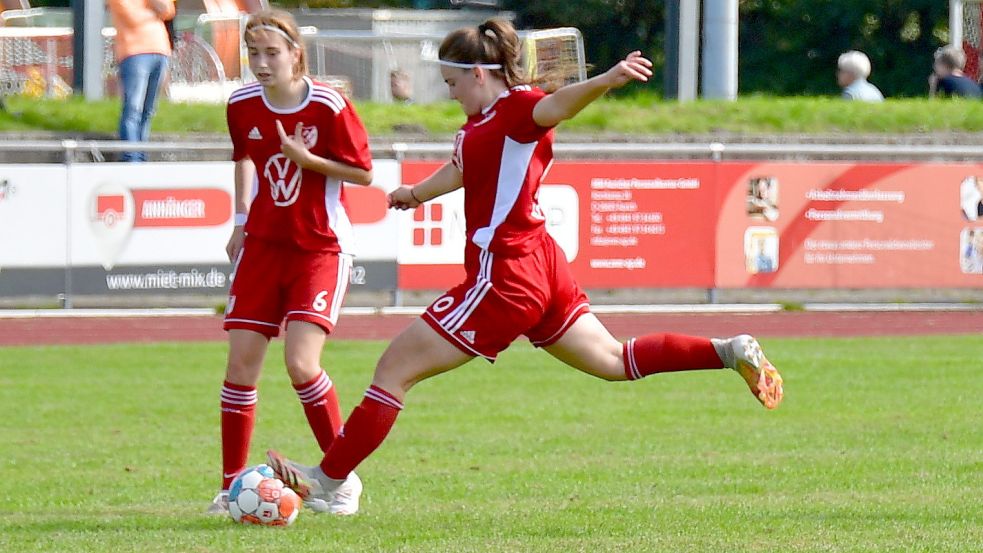 Kickers-Stadion statt Ellernfeld: Die Auricher B-Mädchen wechseln für das Spiel gegen Jena die Heimspielstätte. Foto: Wagenaar