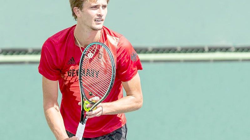 Tennisprofi Alexander Zverev trainiert beim Turnier in Indian Wells. Foto: Maximilian Haupt/dpa