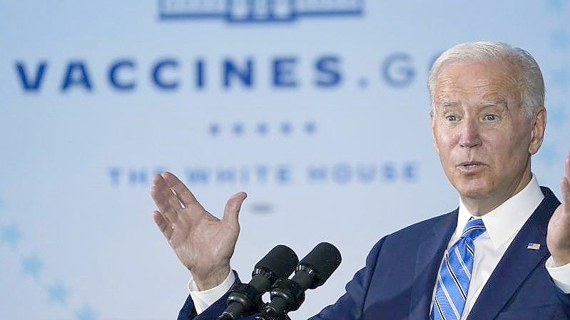 US-Präsident Joe Biden verteidigt weitgehende Corona-Impfpflichten für Arbeitnehmer. Foto: Susan Walsh/AP/dpa