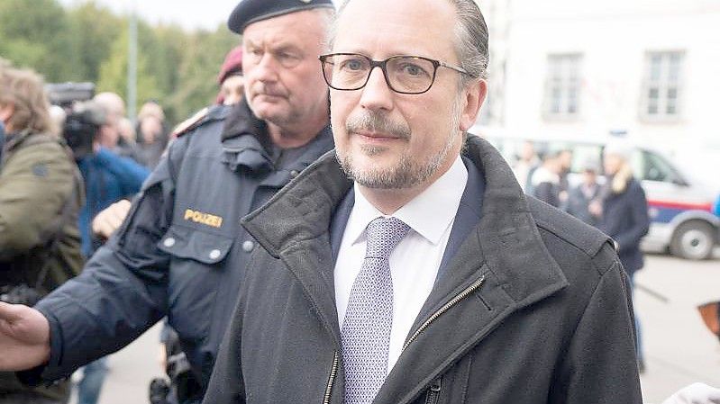 Alexander Schallenberg, Vater von vier Kindern, ist seit mehreren Jahren Chefstratege von Ex-Kanzler Sebastian Kurz. Foto: Georg Hochmuth/APA/dpa