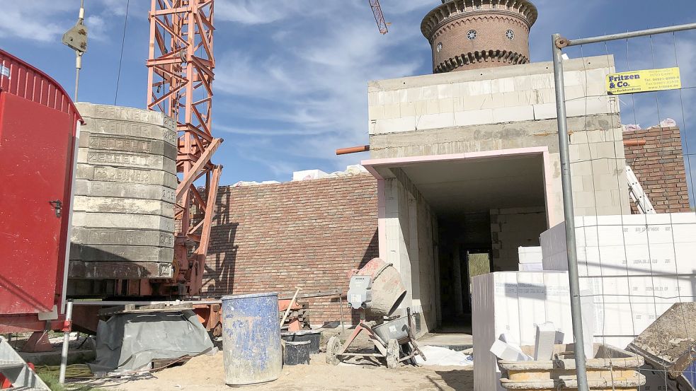 Vor den Wasserturm wird das Waterhuus gebaut. Foto: Kraft