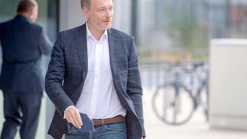 FDP-Chef Christian Lindner hat keine Zweifel daran, dass seine Partei mit SPD und Grünen verhandeln wird. Foto: Christophe Gateau/dpa