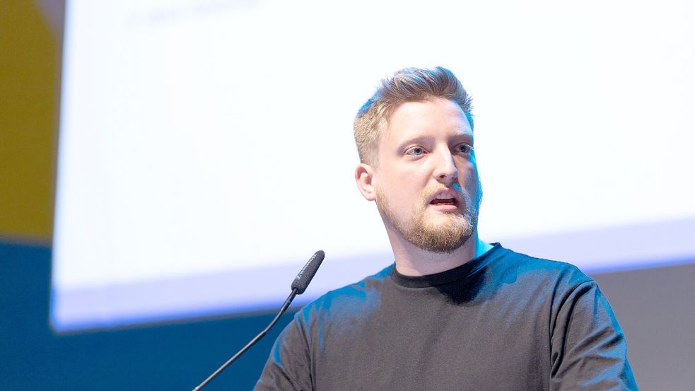 Jens Teutrine, Bundesvorsitzender der Jungen Liberalen, attackiert die Union für ihr Nein zum Wahlrecht mit 16 Jahren. Sie müsse aufpassen, dass sie nicht zur „nörgelnden Blockadepartei“ werde. Foto: Foto: Junge Liberale/Marvin A. Ruder