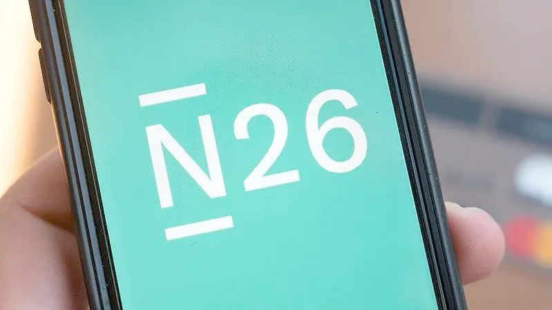 Die Smartphone-Bank N26 hat bei Investoren über 900 Millionen Dollar eingesammelt. Mit dieser Finanzierungsrunde ist N26 zum wertvollsten FinTech in Deutschland aufgestiegen. Foto: Christophe Gateau/dpa