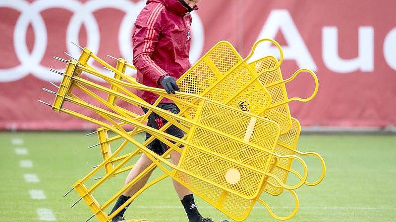 Bayern-Trainer Julian Nagelsmann bereitet das Abschlusstraining vor. Foto: Sven Hoppe/dpa