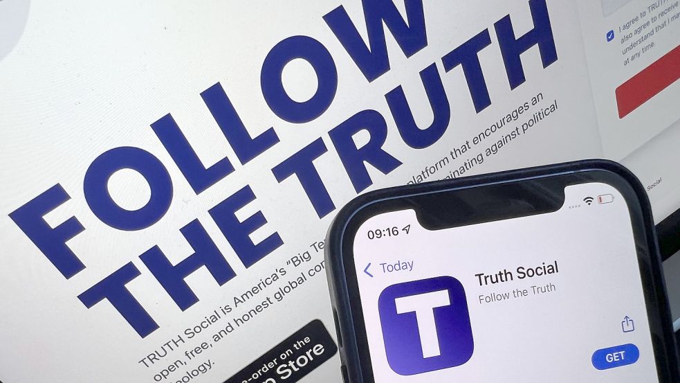 Eine Webseite und eine Ankündigung für eine iPhone-App gibt es zu „Truth Social“ bereits. Foto: Dernbach/DPA