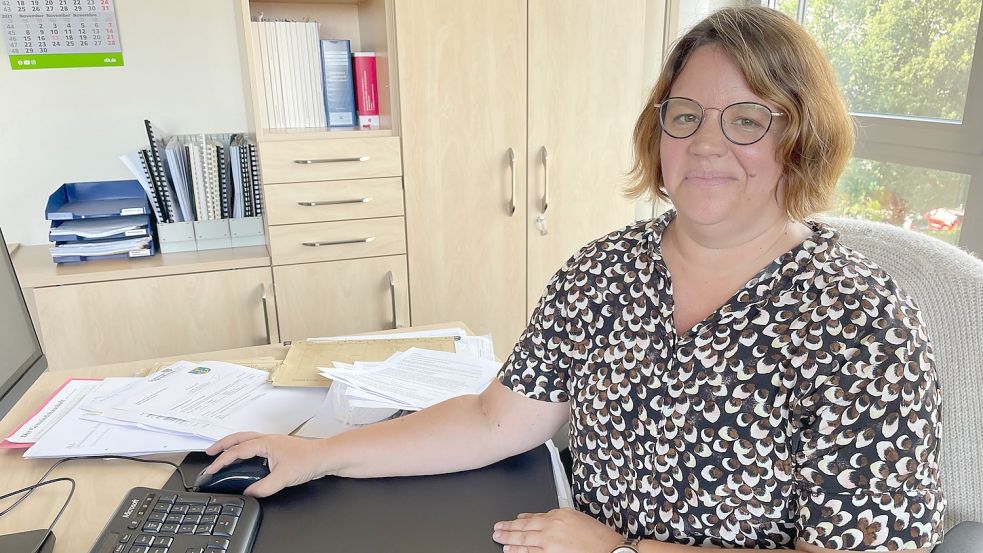 Rhauderfehns Kämmerin Sandra Kässens hat die Finanzen der Gemeinde im Blick. Foto: Janßen