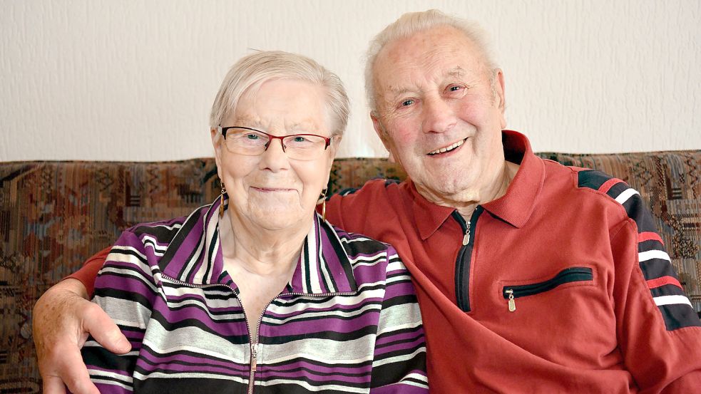 Anna und Friedrich Fittje aus Hesel sind seit 65 Jahren verheiratet. Foto: Stromann