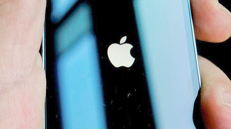 Chip-Engpässe haben Apple Milliarden gekostet. Foto: Stefan Jaitner/dpa
