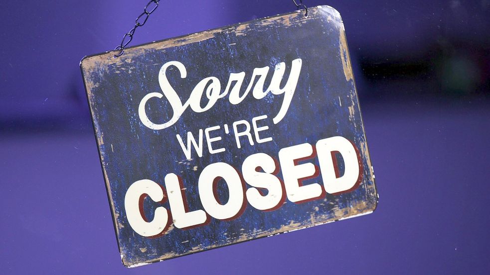„Sorry we’re closed“ wird es immer seltener heißen. Der stationäre Handel kann sich dem Wandel nicht entziehen. Foto: Berg/dpa