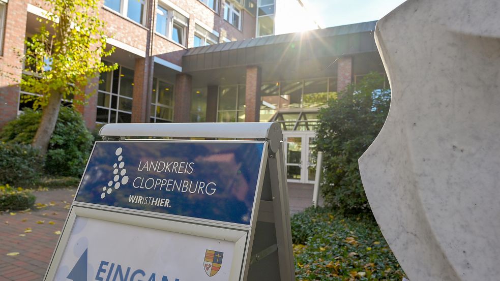 Am Dienstag kam der neue Kreistag des Landkreises Cloppenburg im Kreishaus zu seiner konstituierenden Sitzung zusammen. Künftig werden fünf Fraktionen und Gruppen im Kreistag vertreten sein. Foto: Hermes