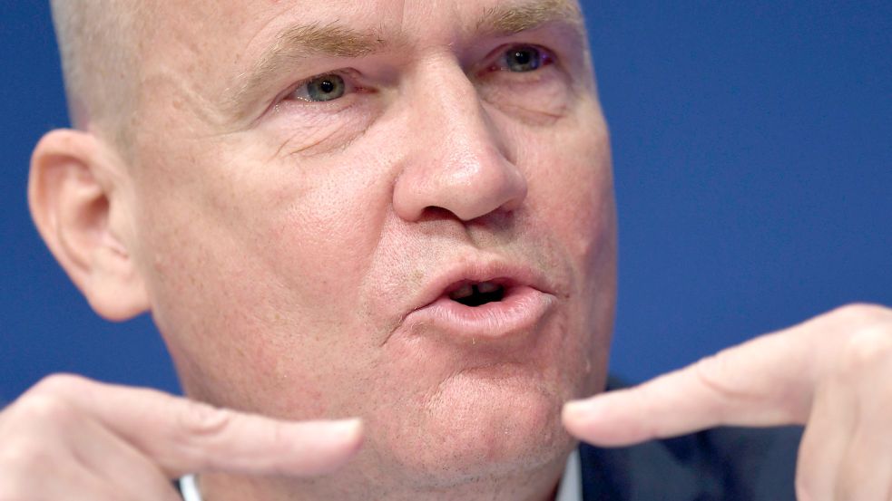 Einer, der das Rennen um den CDU-Parteivorsitz genau beobachtet - und vielleicht selbst den Hut in den Ring wirft: Unionsfraktionschef Ralph Brinkhaus. Foto: Foto: dpa/Bernd Thissen