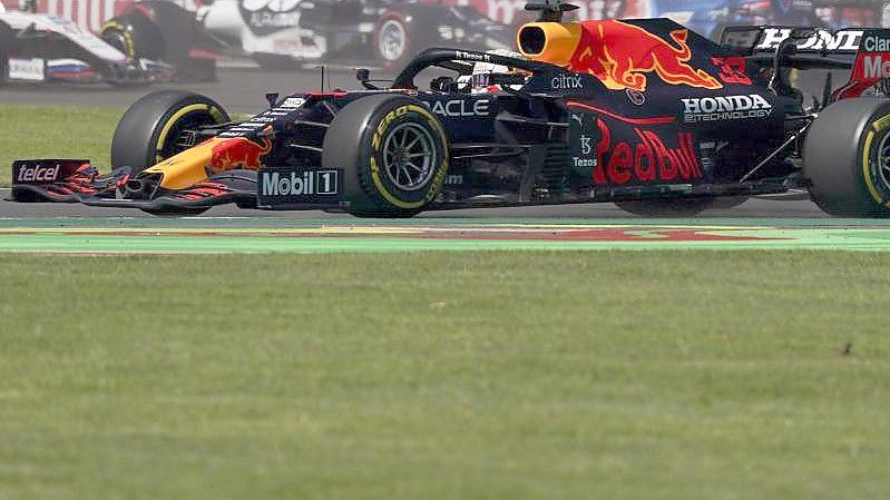 Max Verstappen baut seinen Vorsprung in der Gesamtwertung aus. Foto: Fernando Llano/AP/dpa