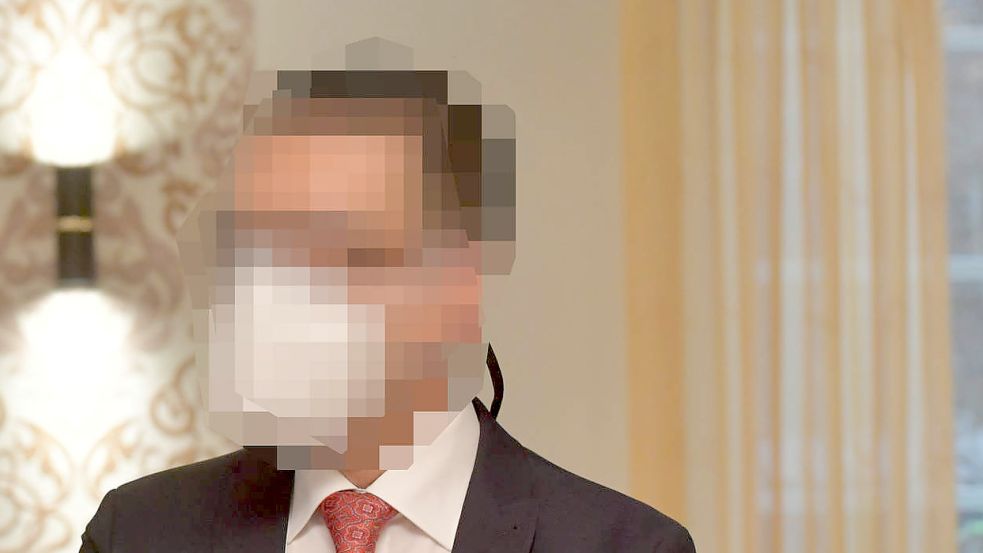 Der ehemalige Chefarzt der Wirbelsäulenchirurgie am Leeraner Klinikum muss sich erneut wegen Korruption vor Gericht verantworten. Der erste Prozess war wegen gesundheitlicher Probleme des Mediziners geplatzt. Archivfoto: Ortgies