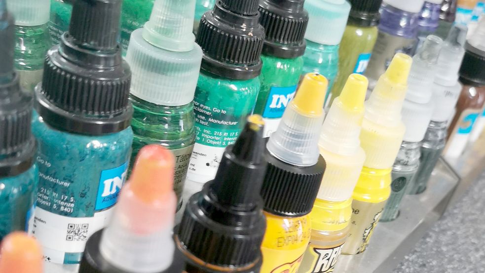 Die Pigmente Blau 15:3 und Grün 7 braucht man für viele Farben. Foto: privat