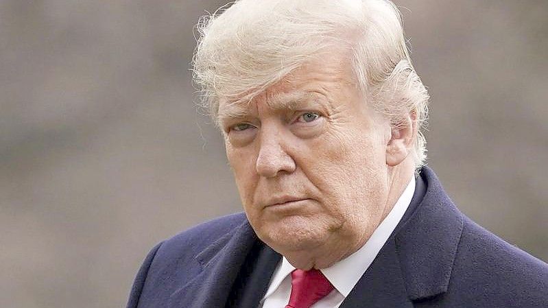 Der ehemalige US-Präsident veröffentlicht noch vor Weihnachten einen Bildband für Patrioten. Foto: Evan Vucci/AP/dpa