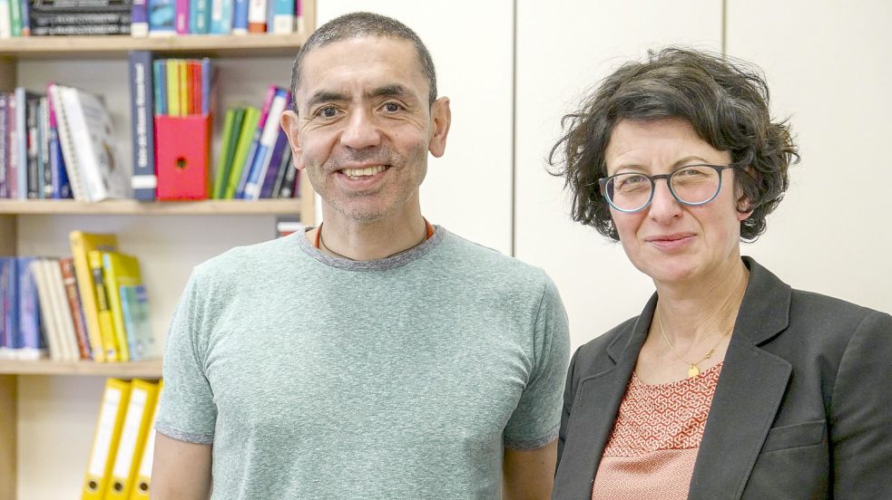 Sie gründeten Biontech: der Onkologe Ugur Sahin und seine Ehefrau Özlem Türeci. Foto: imago images/Sämmer