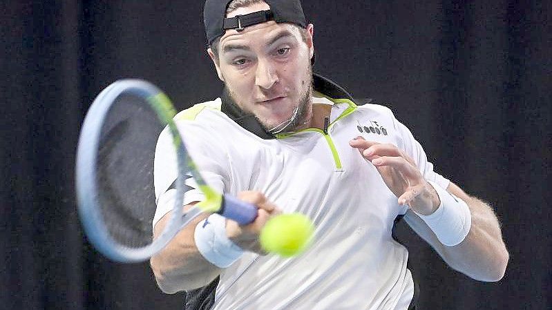 Die deutsche Nummer eins im Davis-Cup-Team: Jan-Lennard Struff. Foto: Laurie Dieffembacq/BELGA/dpa