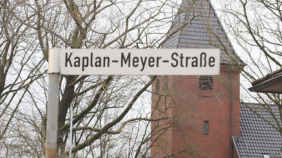 Die Kaplan-Meyer-Straße in Sedelsberg wurde wegen der Missbrauchsvorwürfe gegen den katholischen Geistlichen im Frühjahr umbenannt. Jetzt heißt die Straße „Zum Sportplatz“. Foto: Passmann