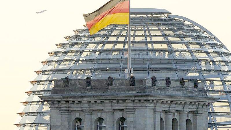 Am Mittwoch soll, so der Plan, im Bundestag der neue Kanzler Olaf Scholz gewählt werden. Foto: Rainer Jensen/dpa