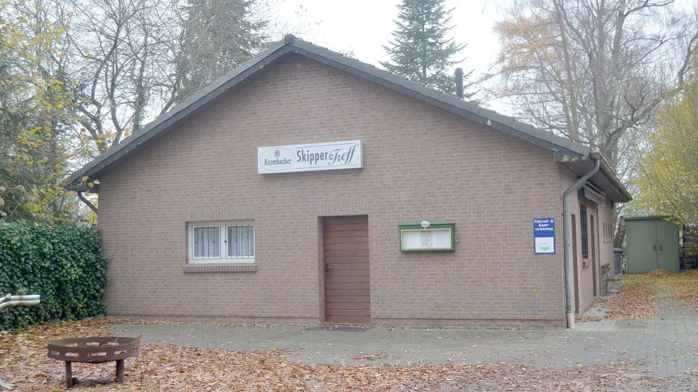 Auch der Skipper-Treff, das Vereinsheim des Strücklinger Wassersportvereins Sagter Ems, bleibt auf dem Gelände. Das Gebäude steht mittlerweile auf gemeindeeigenem Grund.