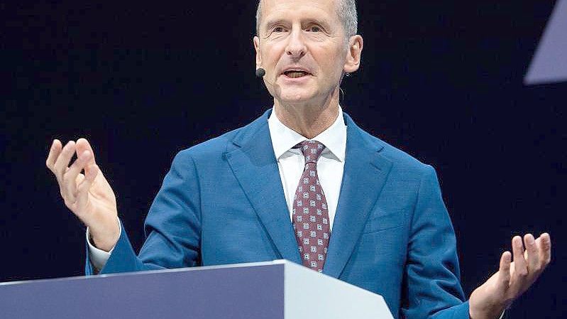 VW-Konzernchef Herbert Diess während der IAA in München. Foto: Sven Hoppe/dpa