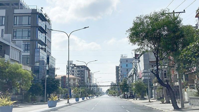 Eine leere Straße in Mandalay während eines landesweiten „stillen Streiks“ gegen die Militärjunta in der vergangenen Woche. Foto: Uncredited/AP/dpa