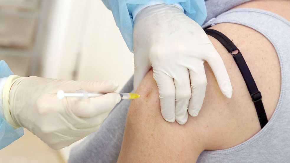 Fleißig geimpft wird in der kommenden Woche in Westoverledingen und Ostrhauderfehn. Foto: DPA