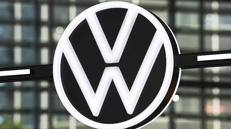 Volkswagen will den Zugang zur E-Mobilität stärker vereinfachen. Foto: Swen Pförtner/dpa