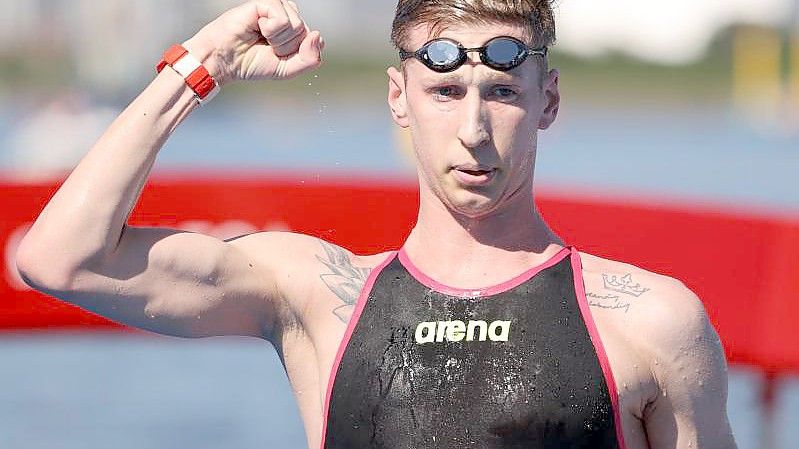 Hat in Abu Dhabi das Weltcup-Finale über 10 Kilometer im Freiwasser gewonne: Florian Wellbrock. Foto: Oliver Weiken/dpa