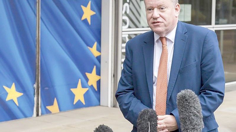 Brexit-Minister David Frost gibt im EU-Hauptquartier eine Medienerklärung ab. Foto: Geert Vanden Wijngaert/AP/dpa