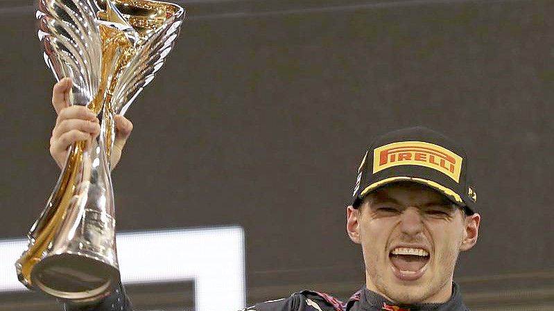 Max Verstappen will auch 2022 wieder angreifen. Foto: Kamran Jebreili/AP POOL/dpa