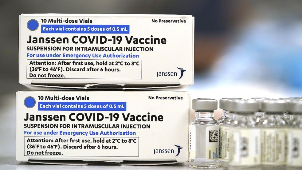 Nach einer Grundimmunisierung mit dem Corona-Impfstoff von Johnson & Johnson kann es bei einer Booster-Impfung Probleme mit dem digitalen Impfzertifikat geben. Foto: dpa/David Zalubowski